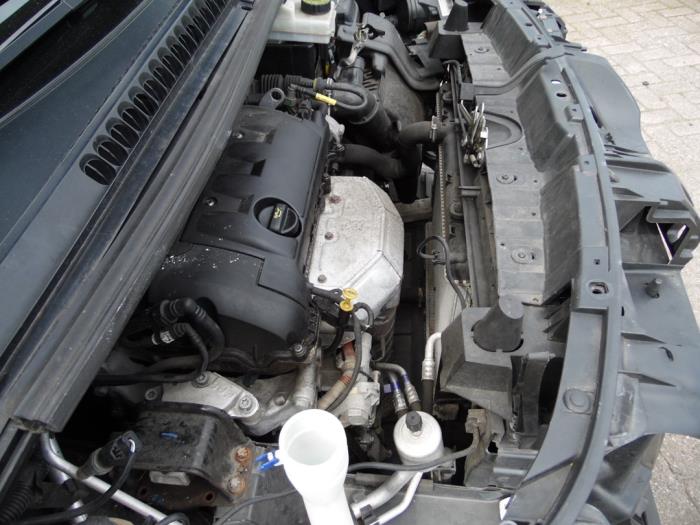 Peugeot 3008 I 1.6 VTI 16V Schadevoertuig (2010, Grijs)