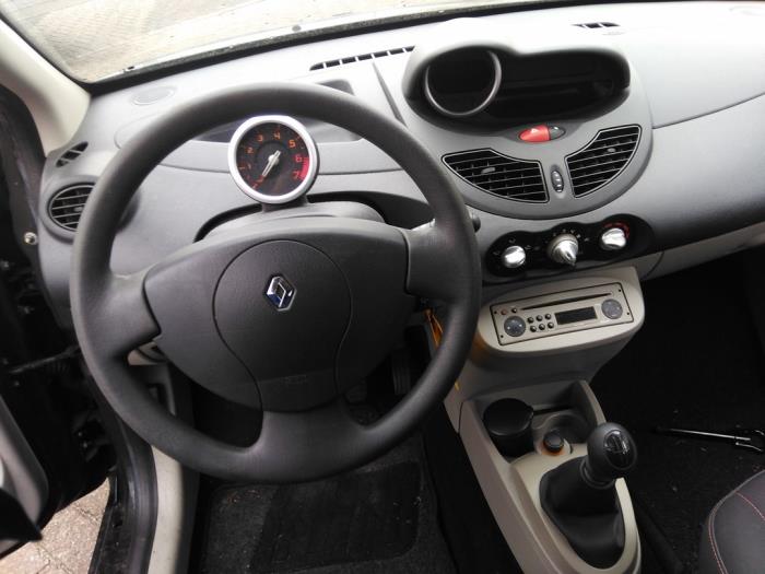 Renault Twingo II 1.2 16V Sloopvoertuig (2008, Zwart)