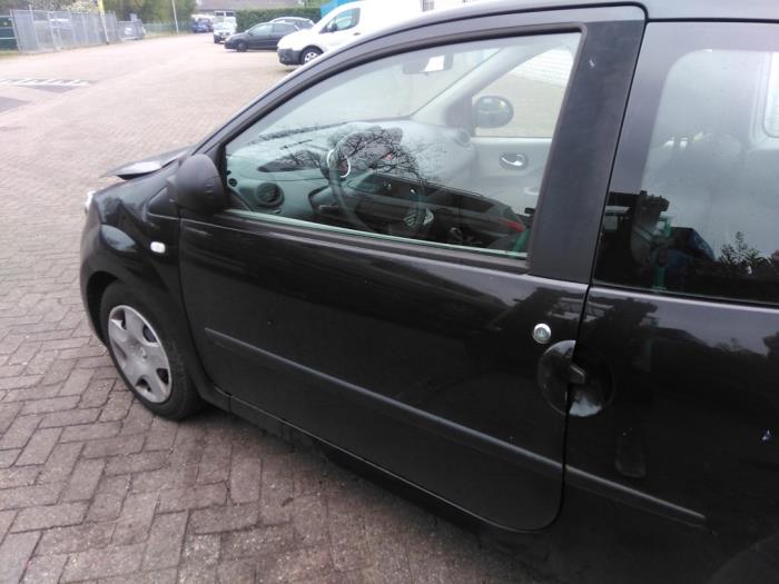 Renault Twingo II 1.2 16V Sloopvoertuig (2008, Zwart)