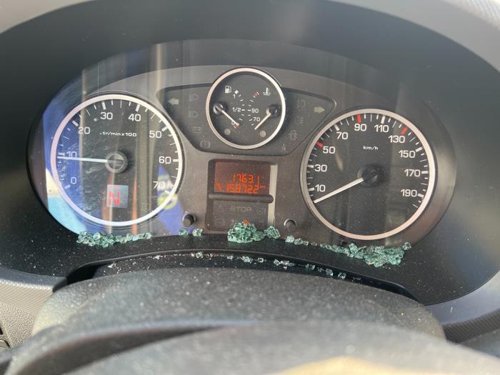 Peugeot Partner 1.6 HDI 90 Sloopvoertuig (2013, Zwart)