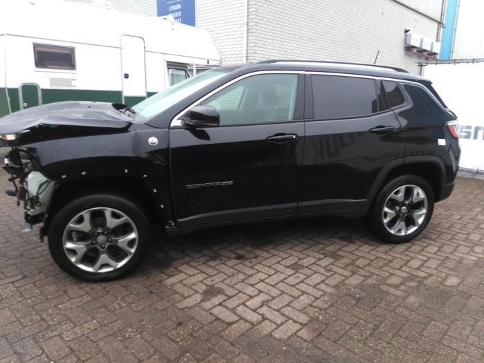 Jeep Compass II 1.4 Multi Air2 16V 4x4 Sloopvoertuig (2017, Zwart)