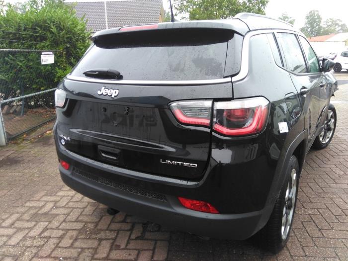 Jeep Compass II 1.4 Multi Air2 16V 4x4 Sloopvoertuig (2017, Zwart)