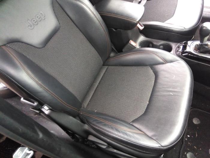 Jeep Compass II 1.4 Multi Air2 16V 4x4 Sloopvoertuig (2017, Zwart)