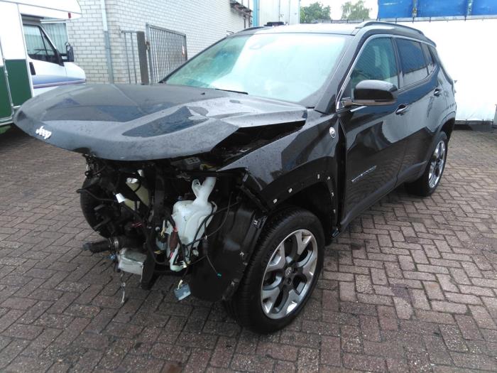 Jeep Compass II 1.4 Multi Air2 16V 4x4 Sloopvoertuig (2017, Zwart)