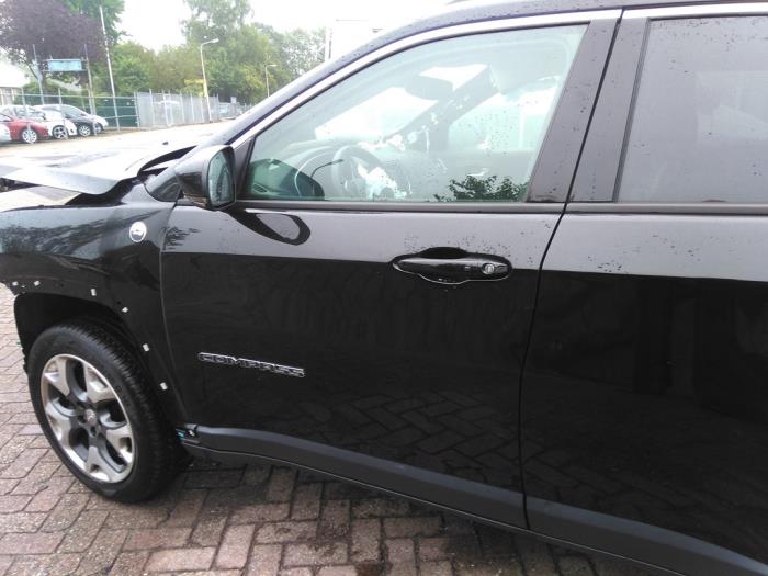 Jeep Compass II 1.4 Multi Air2 16V 4x4 Sloopvoertuig (2017, Zwart)