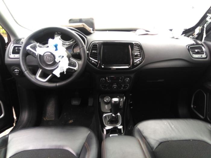 Jeep Compass II 1.4 Multi Air2 16V 4x4 Sloopvoertuig (2017, Zwart)
