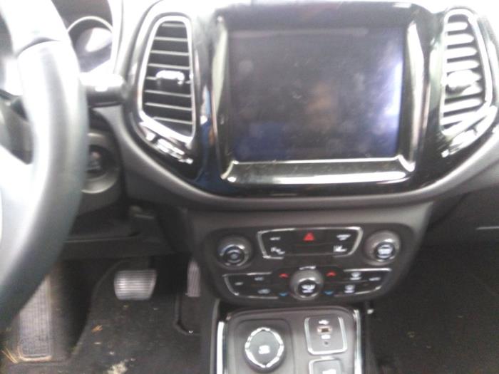 Jeep Compass II 1.4 Multi Air2 16V 4x4 Sloopvoertuig (2017, Zwart)