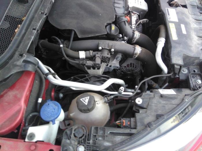 Peugeot 308 1.2 12V e-THP PureTech 110 Sloopvoertuig (2018, Rood)