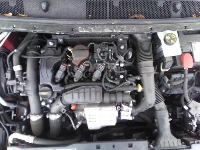 Peugeot 308 1.2 12V e-THP PureTech 110 Sloopvoertuig (2018, Rood)