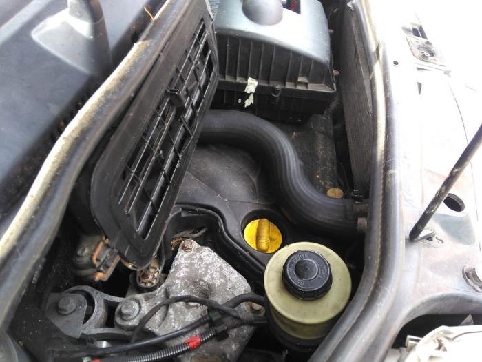 Renault Trafic New 2.5 dCi 16V 135 Sloopvoertuig (2006, Grijs)