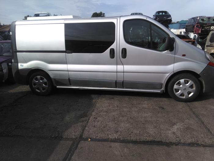 Renault Trafic New 2.5 dCi 16V 135 Sloopvoertuig (2006, Grijs)