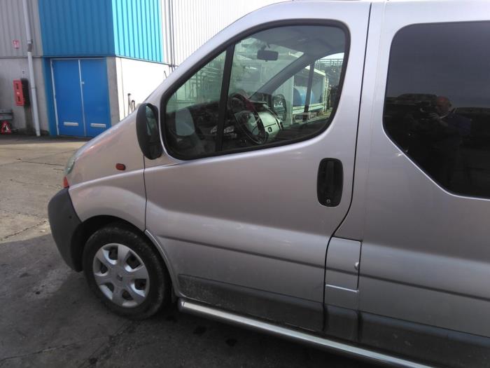 Renault Trafic New 2.5 dCi 16V 135 Sloopvoertuig (2006, Grijs)