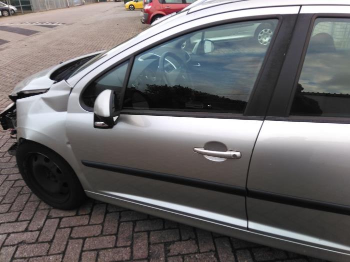 Peugeot 207/207+ 1.6 16V Sloopvoertuig (2007, Grijs)