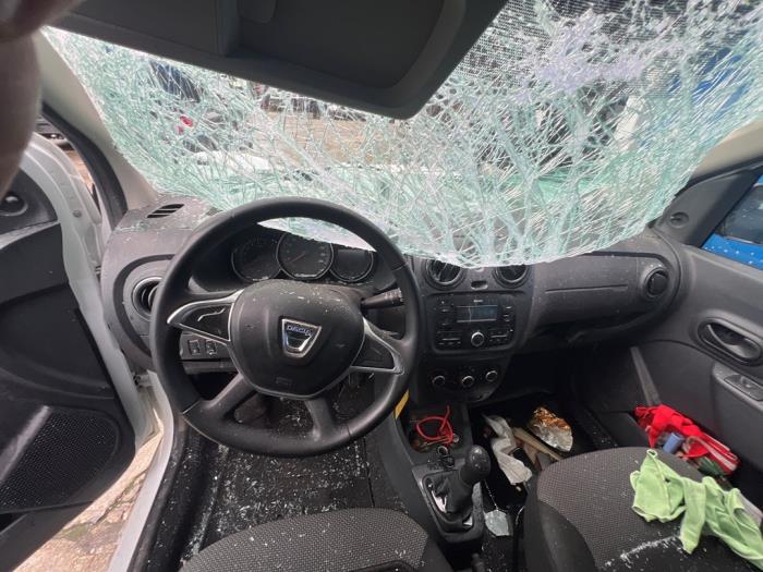 Dacia Lodgy 1.6 Sce 100 16V Sloopvoertuig (2019, Wit)