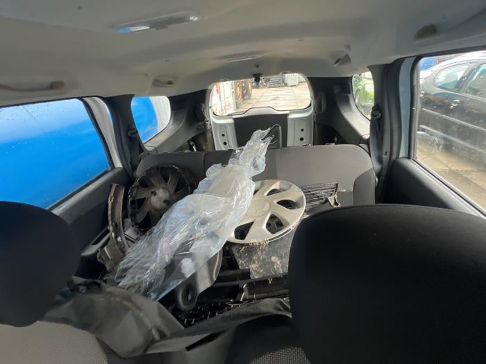 Dacia Lodgy 1.6 Sce 100 16V Sloopvoertuig (2019, Wit)