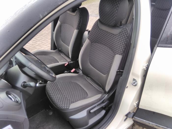 Renault Captur 0.9 Energy TCE 12V Sloopvoertuig (2018, Beige)