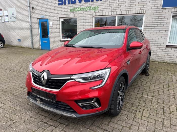 Renault Arkana 1.6 E-Tech 145 16V Sloopvoertuig (2022, Rood)