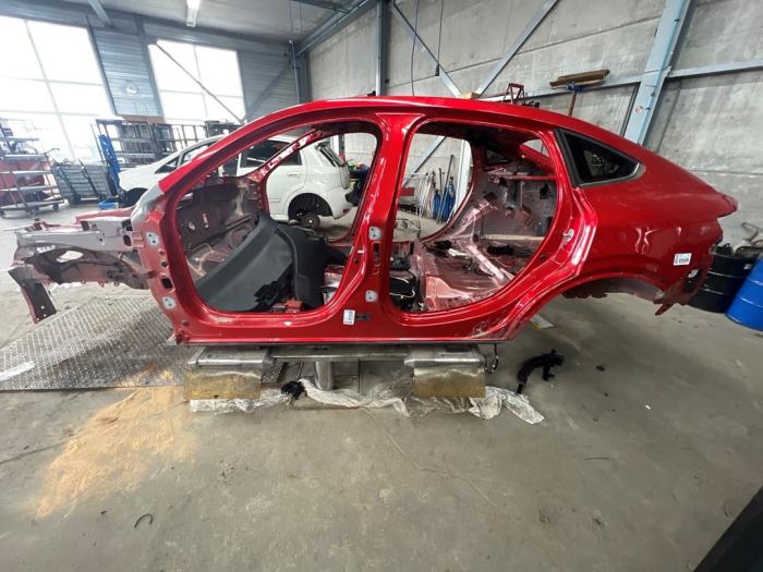 Renault Arkana 1.6 E-Tech 145 16V Sloopvoertuig (2022, Rood)