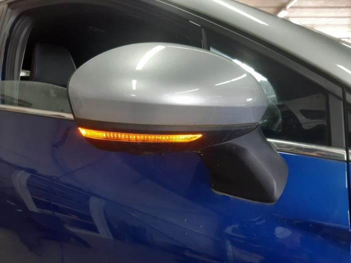 Renault Captur II 1.3 Mild Hybrid 140, TCe 140 16V Sloopvoertuig (2021, Blauw)