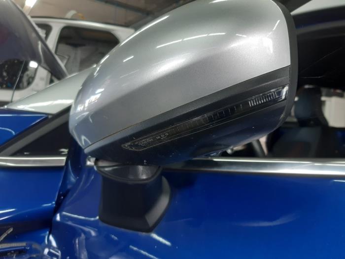 Renault Captur II 1.3 Mild Hybrid 140, TCe 140 16V Sloopvoertuig (2021, Blauw)