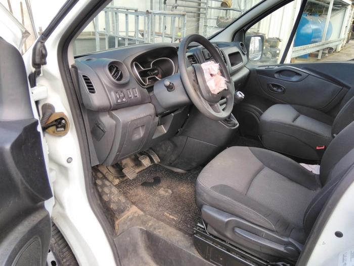 Renault Trafic 2.0 dCi 16V 120 Sloopvoertuig (2021, Wit)