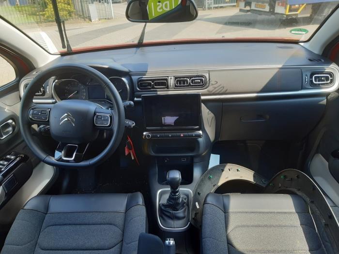 Citroen C3 1.2 12V e-THP PureTech 110 Sloopvoertuig (2021, Rood)