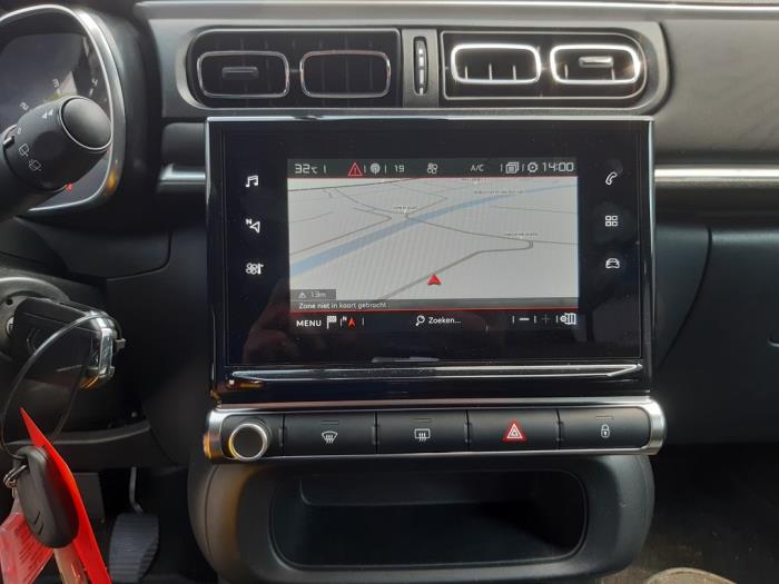 Citroen C3 1.2 12V e-THP PureTech 110 Sloopvoertuig (2021, Rood)