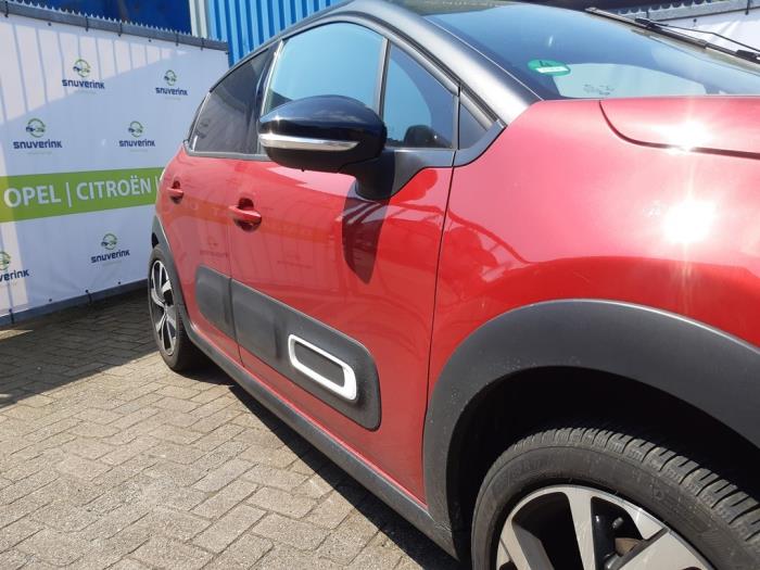 Citroen C3 1.2 12V e-THP PureTech 110 Sloopvoertuig (2021, Rood)