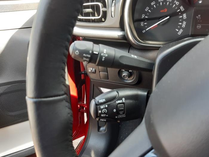 Citroen C3 1.2 12V e-THP PureTech 110 Sloopvoertuig (2021, Rood)