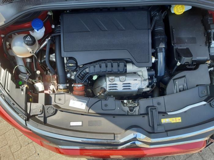 Citroen C3 1.2 12V e-THP PureTech 110 Sloopvoertuig (2021, Rood)