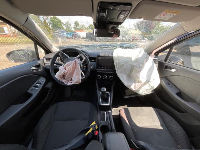 Renault Clio V 1.0 TCe 100 12V Sloopvoertuig (2021, Zwart)