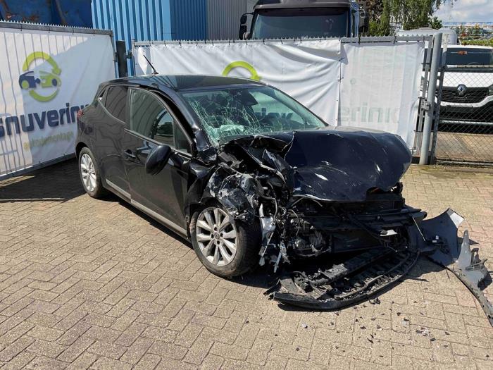 Renault Clio V 1.0 TCe 100 12V Sloopvoertuig (2021, Zwart)