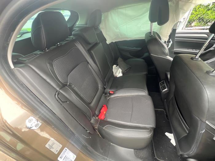 Renault Megane IV 1.5 Energy dCi 110 Sloopvoertuig (2016, Bruin)