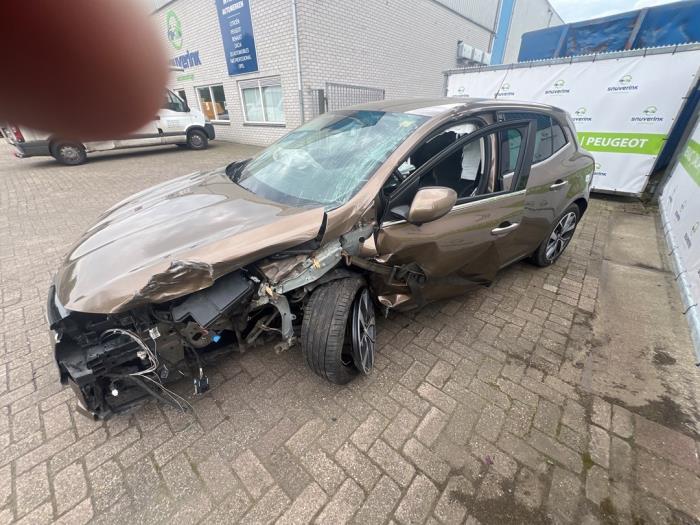 Renault Megane IV 1.5 Energy dCi 110 Sloopvoertuig (2016, Bruin)
