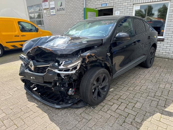 Renault Arkana 1.3 Mild Hybrid 160 16V Sloopvoertuig (2023, Metallic, Zwart, Blauw)