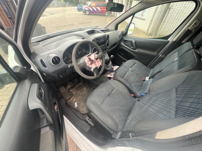 Peugeot Partner 1.6 HDI 75 16V Sloopvoertuig (2010, Wit)