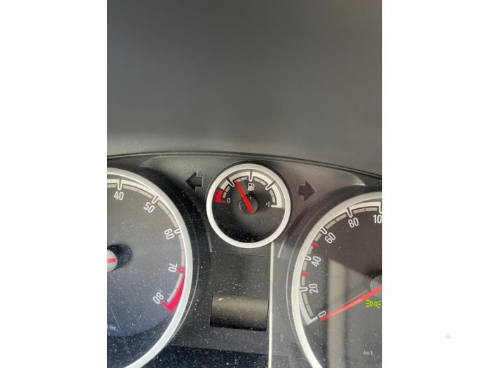 Opel Corsa D 1.2 16V Schadevoertuig (2007, Zwart)