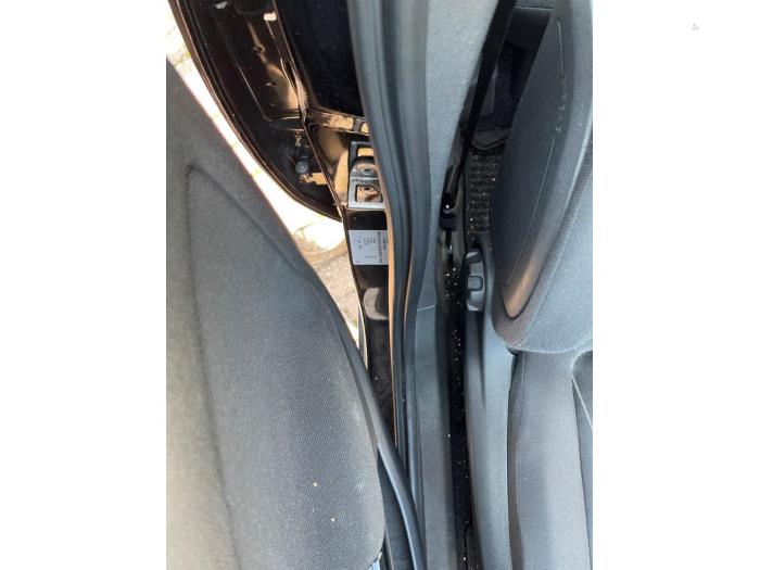 Opel Corsa D 1.2 16V Schadevoertuig (2007, Zwart)