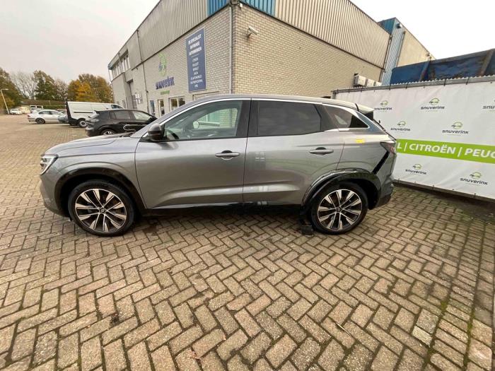 Renault Austral 1.2 E-Tech Full Hybrid 200 Sloopvoertuig (2023, Grijs)