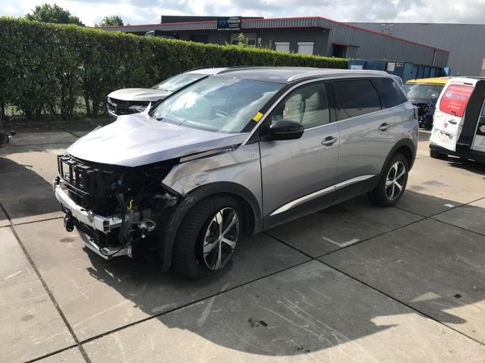 Peugeot 5008 II 1.2 12V e-THP PureTech 130 Sloopvoertuig (2024, Grijs)