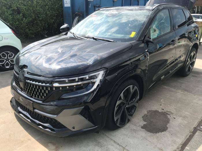 Renault Austral 1.2 E-Tech Full Hybrid 200 Sloopvoertuig (2024, Zwart)