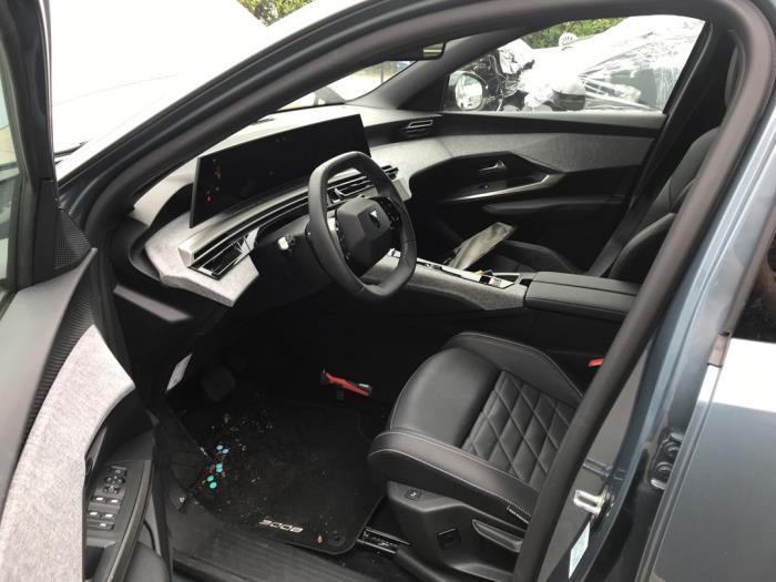 Peugeot 3008 III e-3008 210 73 kWh Sloopvoertuig (2024, Blauw)