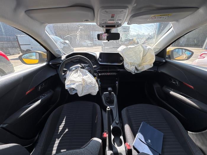 Peugeot 208 II 1.2 Vti 12V PureTech 100 Sloopvoertuig (2021, Geel)