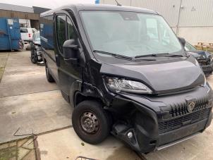 Peugeot Boxer 2.2 BlueHDi 140 Sloopvoertuig (2024, Grijs)