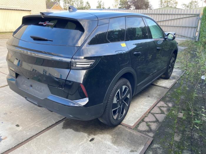 Opel Grandland 1.2 Turbo 12V Hybrid 136 Sloopvoertuig (2025, Zwart)