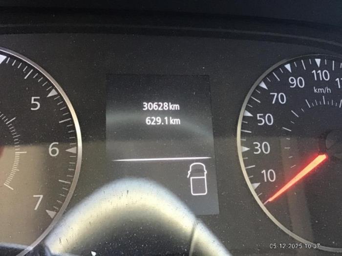 Renault Master III 2.3 dCi 150 16V Schadevoertuig (2024, Grijs)