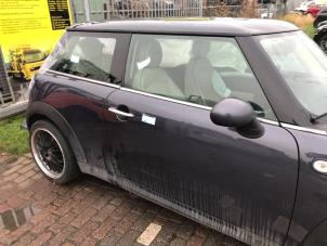 Mini Mini 1.6 Cooper D 16V Sloopvoertuig (2013, Zilvergrijs)