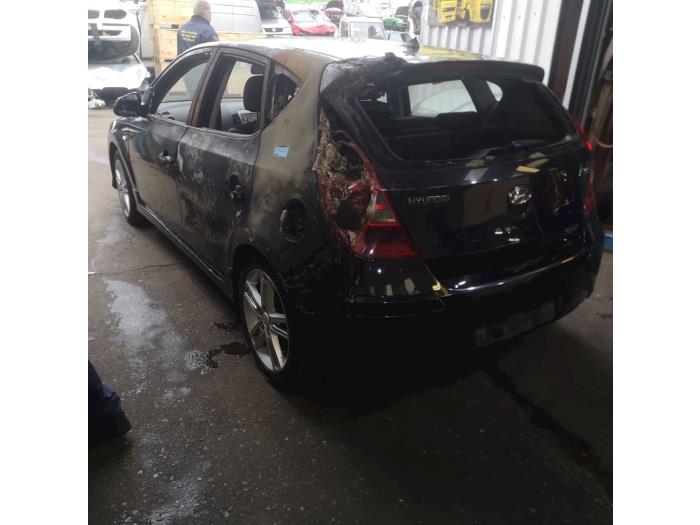 Hyundai i30 1.6 CRDi 16V VGT Sloopvoertuig (2012, Zwart)