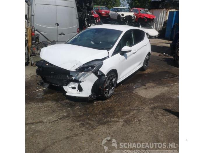 Ford Fiesta 7 1.5 EcoBoost 12V ST Sloopvoertuig (2018, Roze, Wit)
