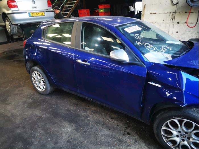 Alfa Romeo Giulietta 1.4 TB 16V MultiAir Sloopvoertuig (2017, Blauw)